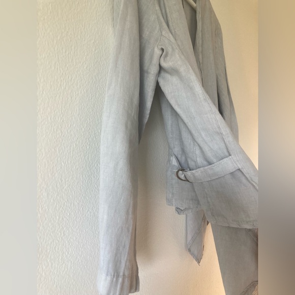 Lightweight Linen Blazer - Picture 7 of 15